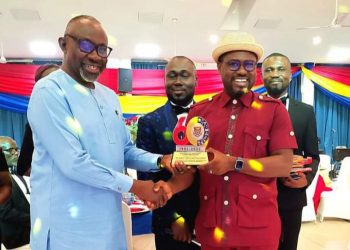 UCC confer an alumni award on Abeiku Santana