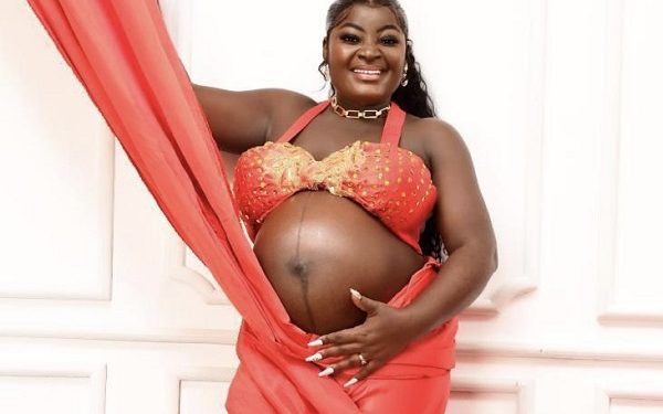PHOTOS: Kumawood’s Patricia Osei Boateng welcomes twins
